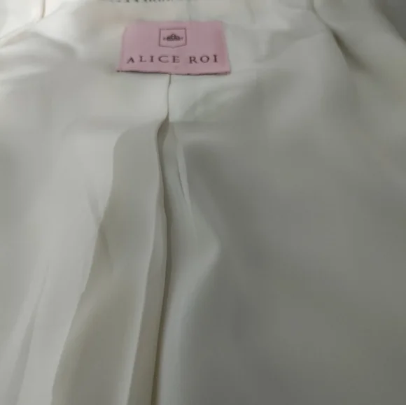 Stunning and rare Alice Roi jacket, size small white with small black dots - Picture 6 of 7